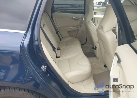 2015 Volvo Xc60 T6 from USA, damaged, VIN YV4902RK7F2710370